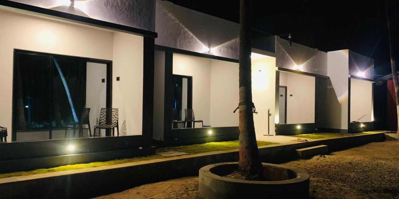 Mayekar'S Holiday Home, Chivla Beach, Mālvan Exterior foto